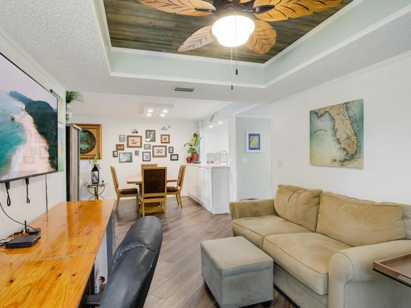 4745 Lucerne Lakes Boulevard 101, Lake Worth FL 33467