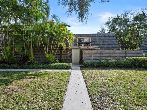 625 6th Terrace Terrace, Palm Beach Gardens FL 33418