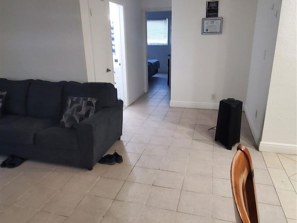 1021 NE 24th Ave 4, Pompano Beach FL 33062