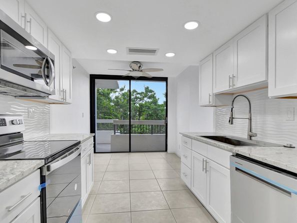 23200 Camino Del Mar 508, Boca Raton FL 33433