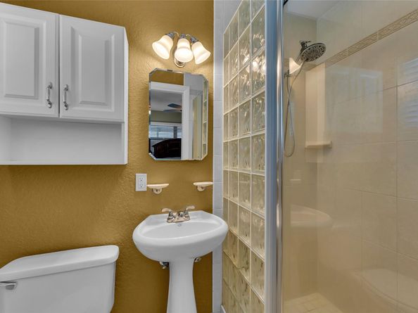 2817 NE 10th Ave, Wilton Manors FL 33334