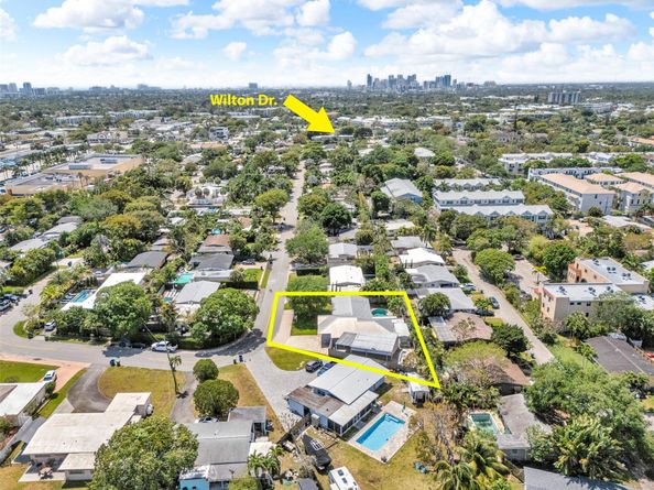 2817 NE 10th Ave, Wilton Manors FL 33334