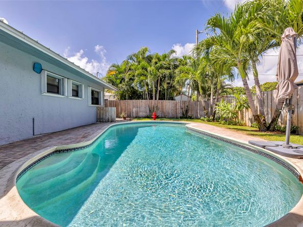 2817 NE 10th Ave, Wilton Manors FL 33334