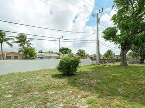 511 NW 18th St, Pompano Beach FL 33060