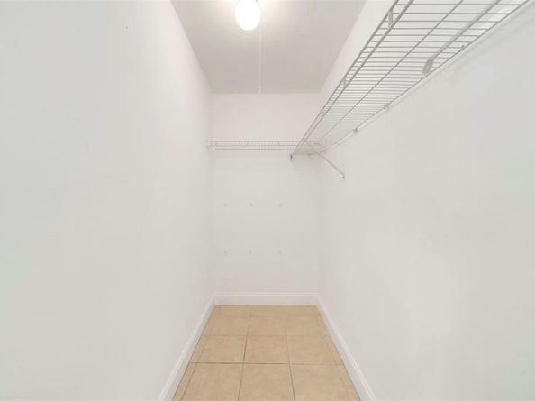 511 NW 18th St, Pompano Beach FL 33060