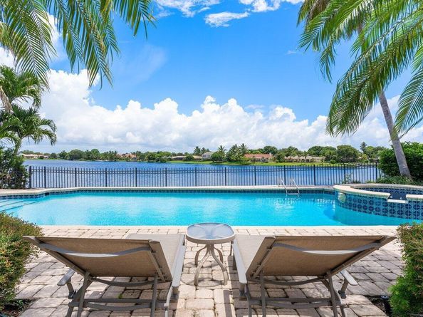 17654 Bocaire Way, Boca Raton FL 33487