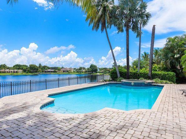 17654 Bocaire Way, Boca Raton FL 33487