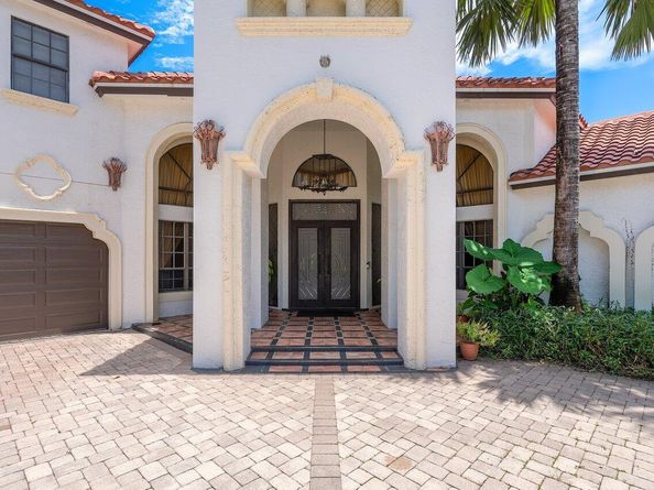 17654 Bocaire Way, Boca Raton FL 33487