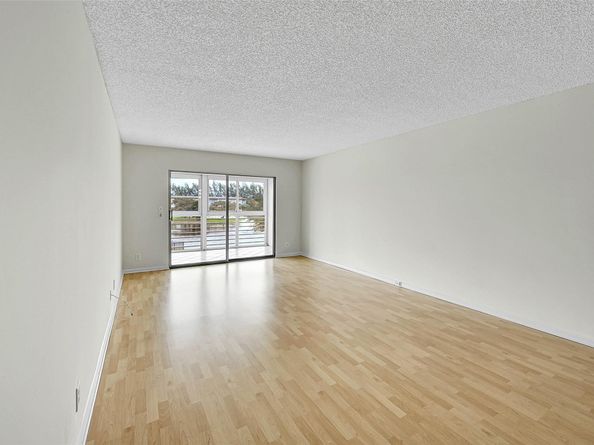 1804 Eleuthera Pt E3, Coconut Creek FL 33066