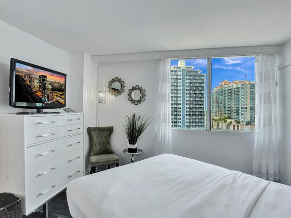 2670 E Sunrise Blvd 726, Fort Lauderdale FL 33304