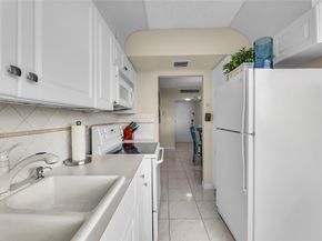 2639 N Riverside Dr 605, Pompano Beach FL 33062