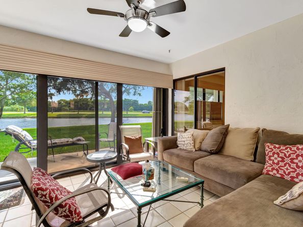 8306 Mooring Circle, Boynton Beach FL 33472