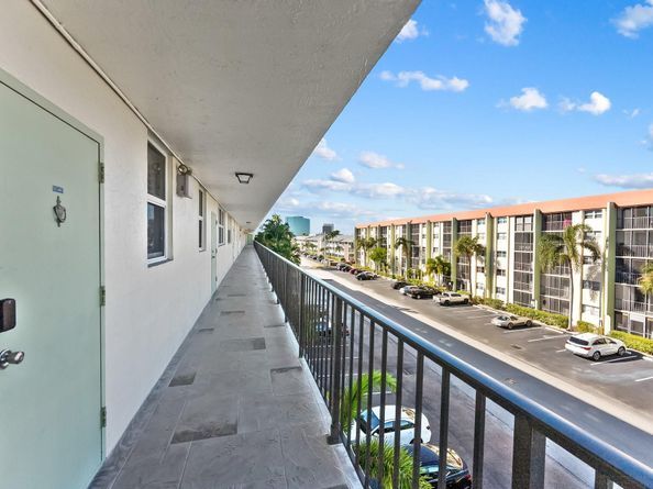 5300 NE 24th Ter 423C, Fort Lauderdale FL 33308