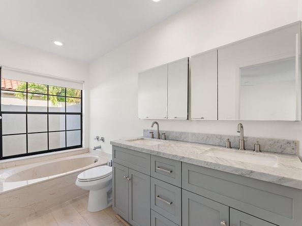 1483 Via Del Sol, Jupiter FL 33477