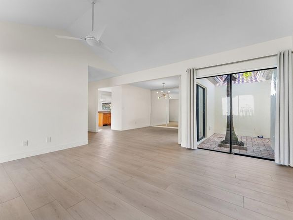 1483 Via Del Sol, Jupiter FL 33477