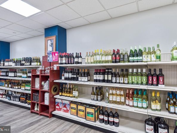 5225 Pooks Hill Road 1814N, Bethesda MD 20814