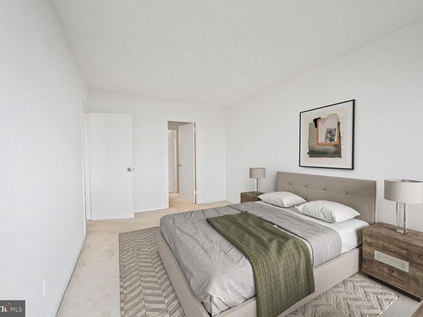 5225 Pooks Hill Road 1814N, Bethesda MD 20814