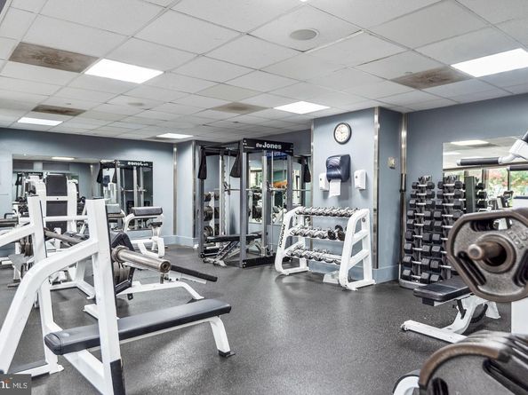 5225 Pooks Hill Road 1814N, Bethesda MD 20814