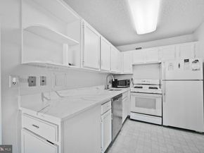 5225 Pooks Hill Road 1814N, Bethesda MD 20814