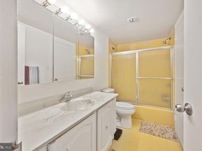 5225 Pooks Hill Road 1814N, Bethesda MD 20814