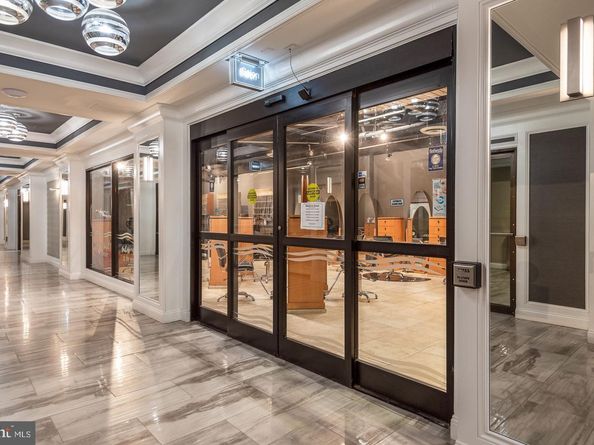 5225 Pooks Hill Road 1814N, Bethesda MD 20814