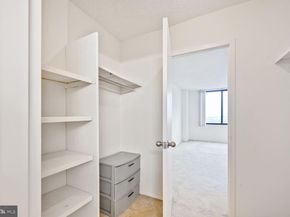 5225 Pooks Hill Road 1814N, Bethesda MD 20814