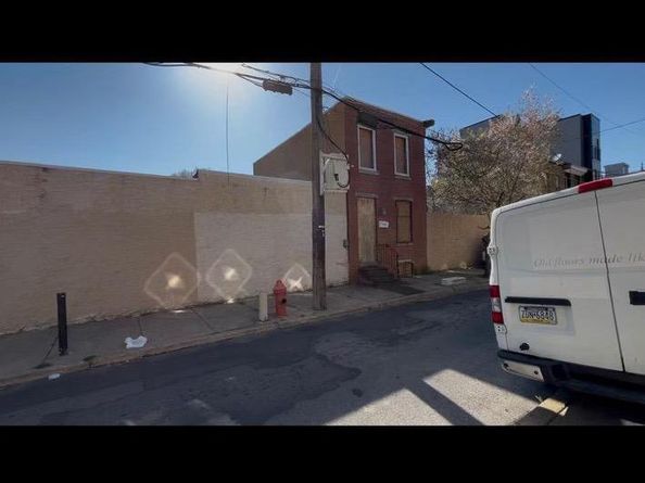 1852 E Oakdale Street, Philadelphia PA 19125