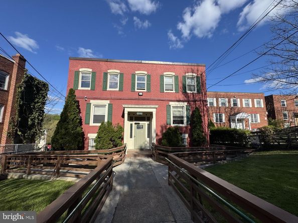 3130 Buena Vista Terrace SE, Washington DC 20020