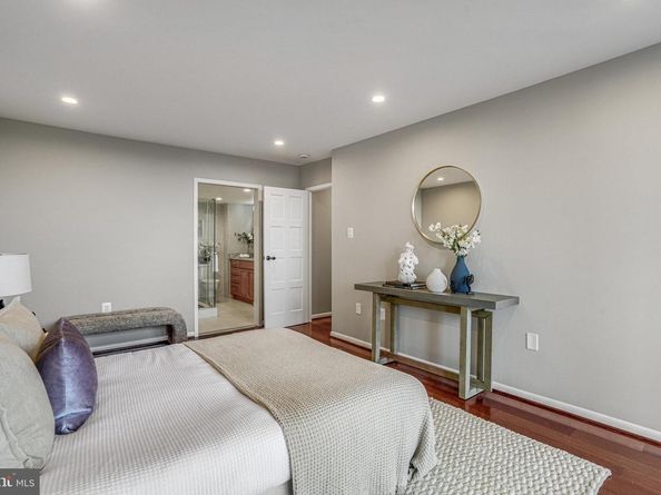 400 Madison Street 704, Alexandria VA 22314