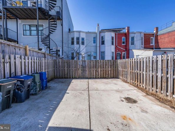 3563 10TH Street NW, Washington DC 20010