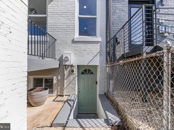 3563 10TH Street NW, Washington DC 20010