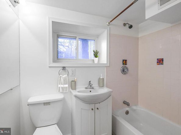 3563 10TH Street NW, Washington DC 20010