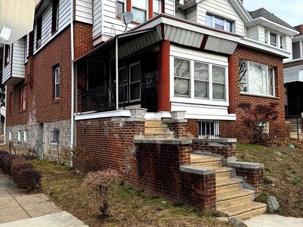 5951 W Jefferson Street, Philadelphia PA 19151