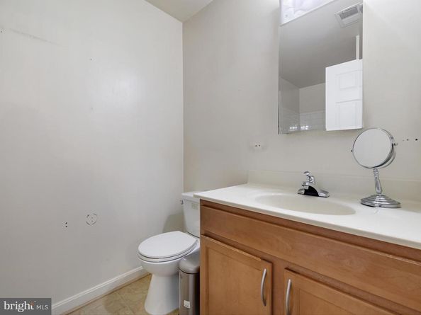4950 Call Place SE B2, Washington DC 20019