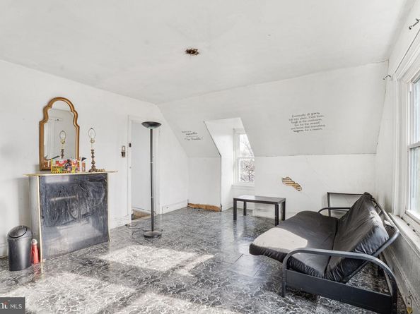 138 E Pomona Street, Philadelphia PA 19144