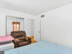 643 Saint Anthony Lane, Upper Darby PA 19082