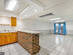 643 Saint Anthony Lane, Upper Darby PA 19082