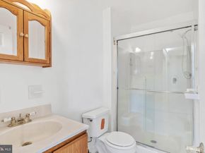 643 Saint Anthony Lane, Upper Darby PA 19082