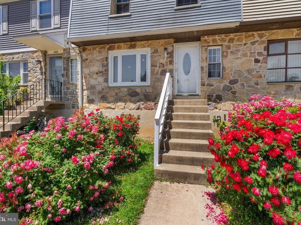 643 Saint Anthony Lane, Upper Darby PA 19082