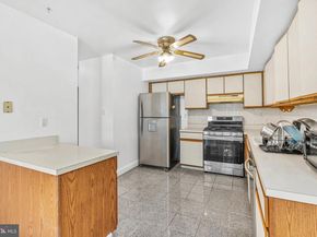 643 Saint Anthony Lane, Upper Darby PA 19082