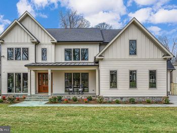 508 Nelson Drive NE