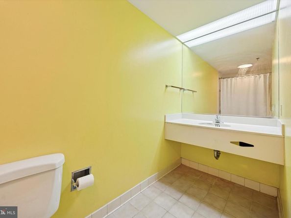 1100 Vine Street 1209, Philadelphia PA 19107