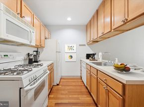 1100 Vine Street 1209, Philadelphia PA 19107