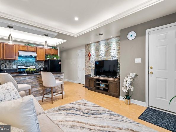 1658 West Virginia NE 101, Washington DC 20002