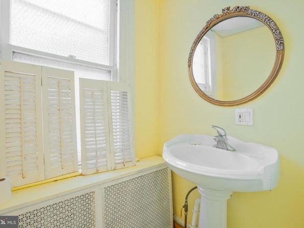 122 Merion Avenue, Narberth PA 19072