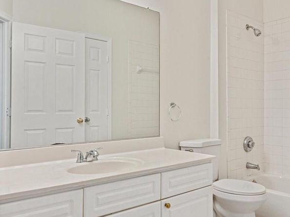12901 Alton Square 102, Herndon VA 20170
