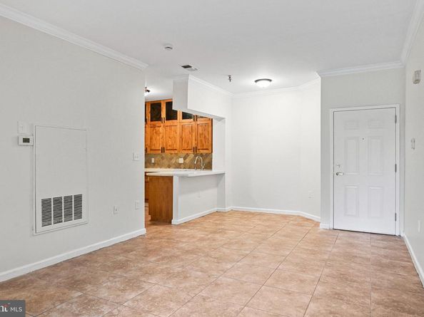 12901 Alton Square 102, Herndon VA 20170