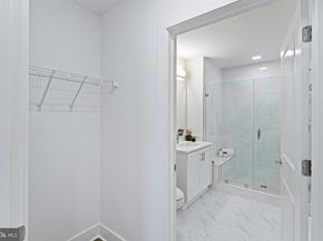 701 N Henry Street 212, Alexandria VA 22314