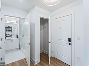 701 N Henry Street 212, Alexandria VA 22314
