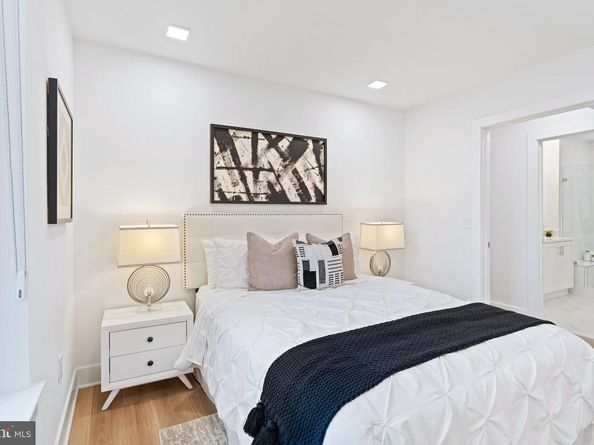 701 N Henry Street 212, Alexandria VA 22314